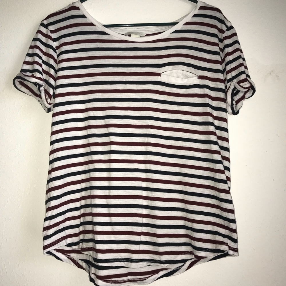 I am selling this nice light weight shirt.